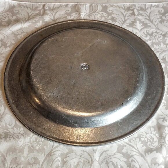Vintage Wilton Armetale Acoma 14" Pewter Platter - Picture 3 of 4